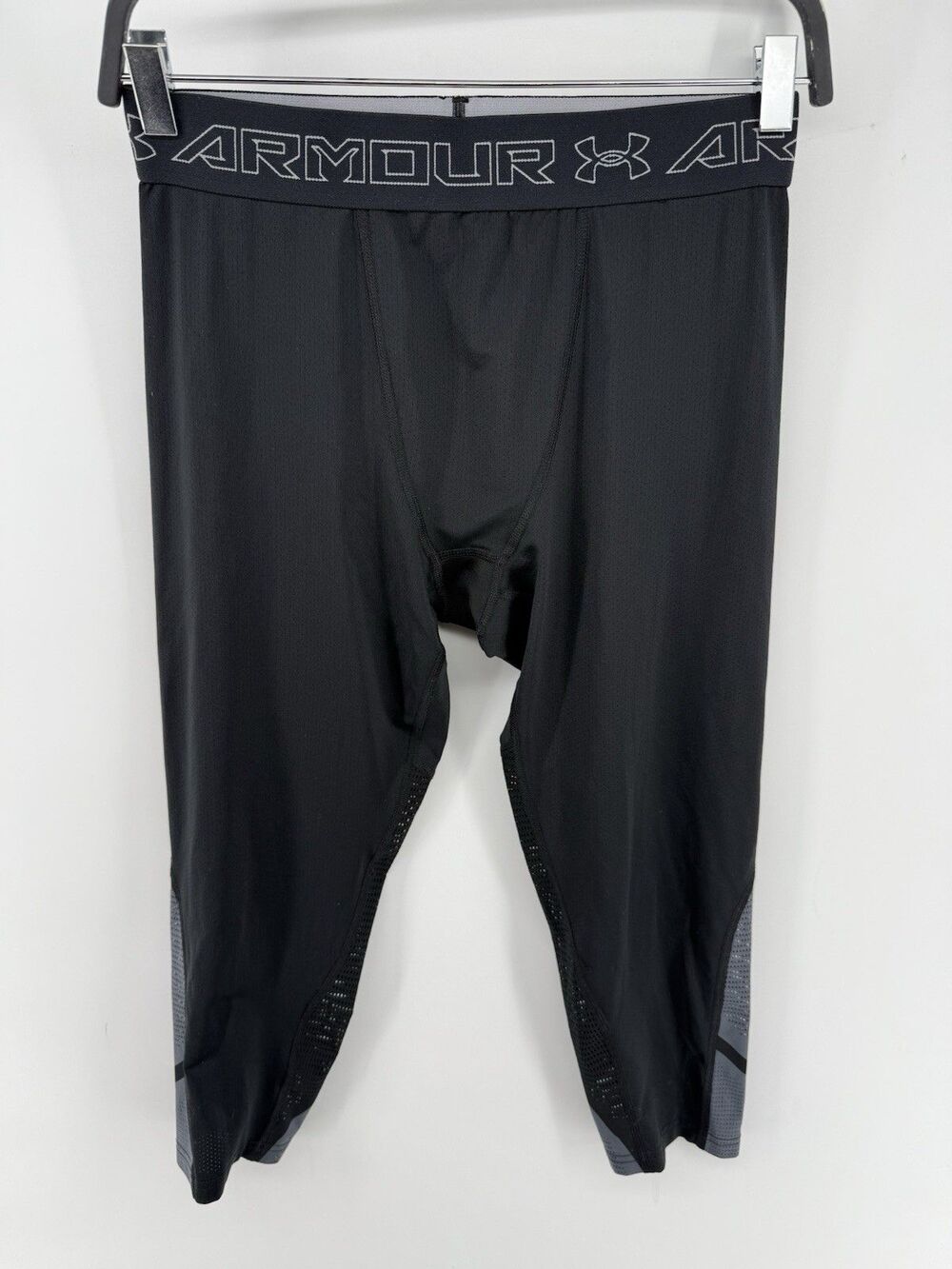 Under Armour Compression Tights Small Black Pro Cropped 27” Waist #P